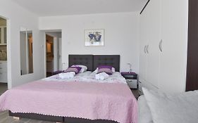 Tonik Apartments